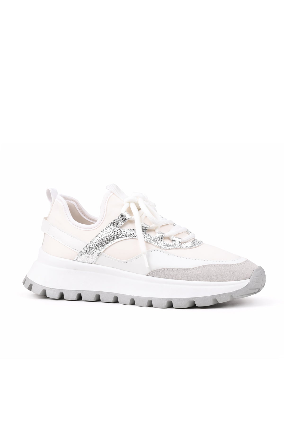 Beyaz kadın sneaker STATO Aura yakın çekim