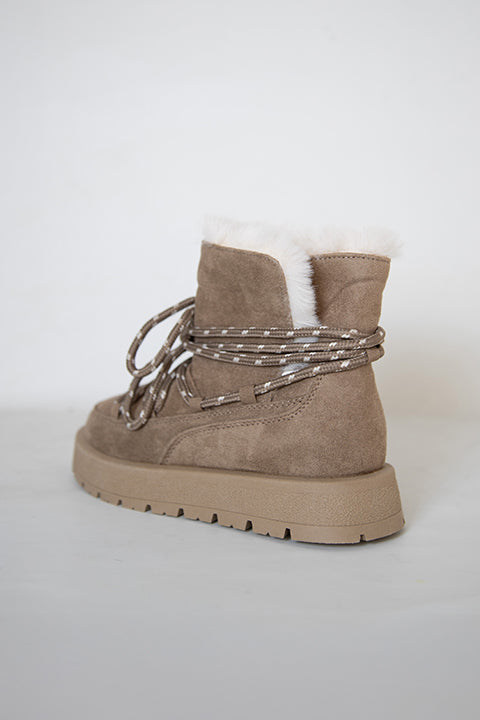 219851141-32 Kadın Yumuşak Rahat Kürklü Bot - Tekstil Süet Kışlık Vizon Bot