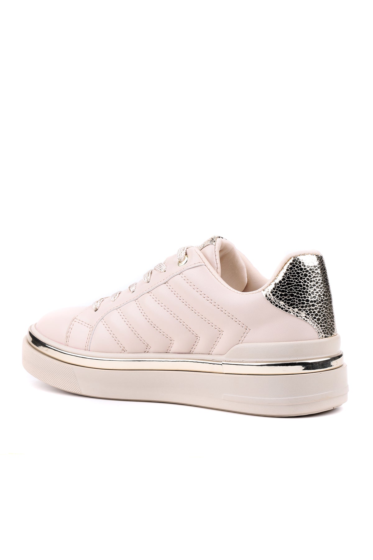 STATO Nova sneaker bej kombin görünümü