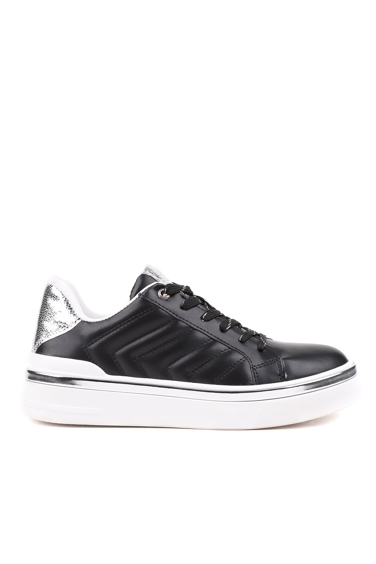 Stato Nova Kapitoneli Gümüş Detaylı Beyaz Kadın Sneaker