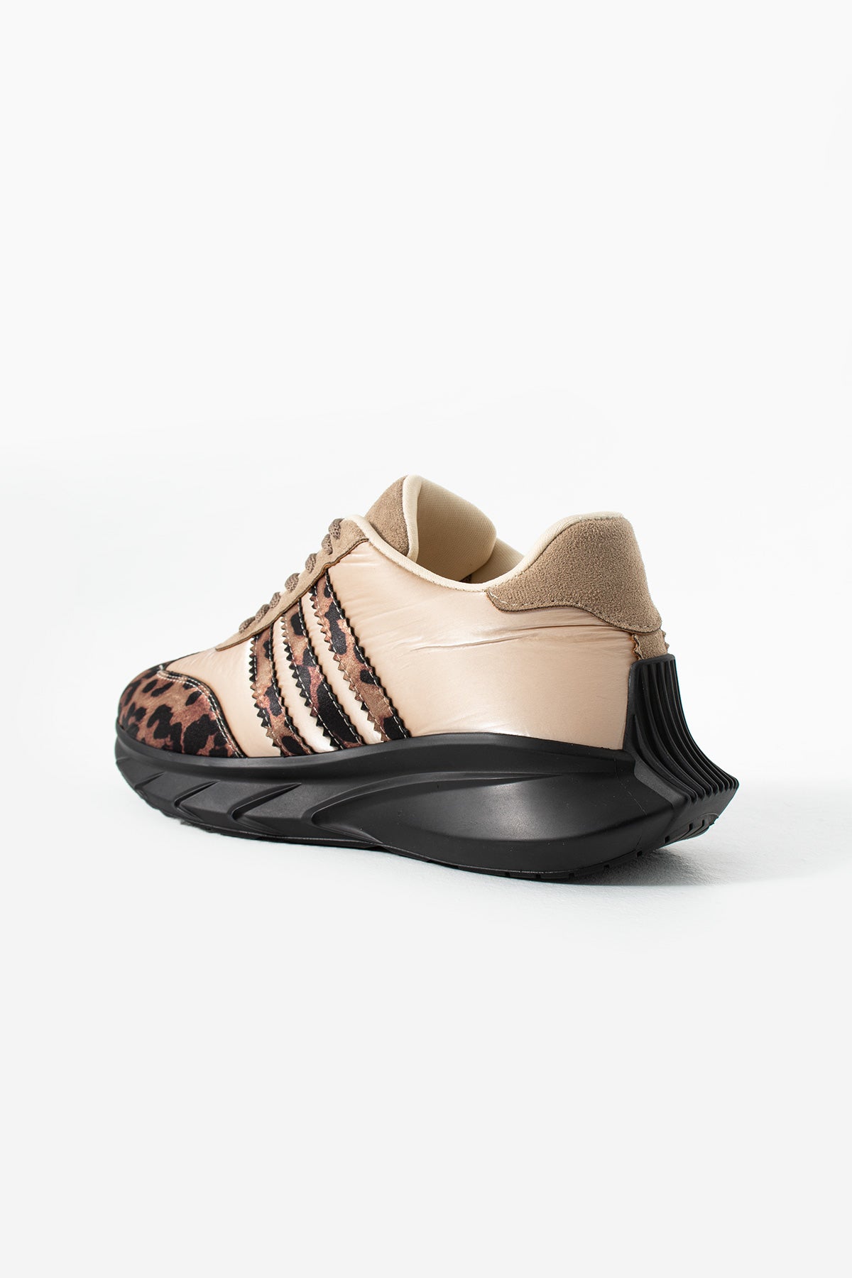Kadın Comfort Spor Ayakkabı Bej Leopar Desenli