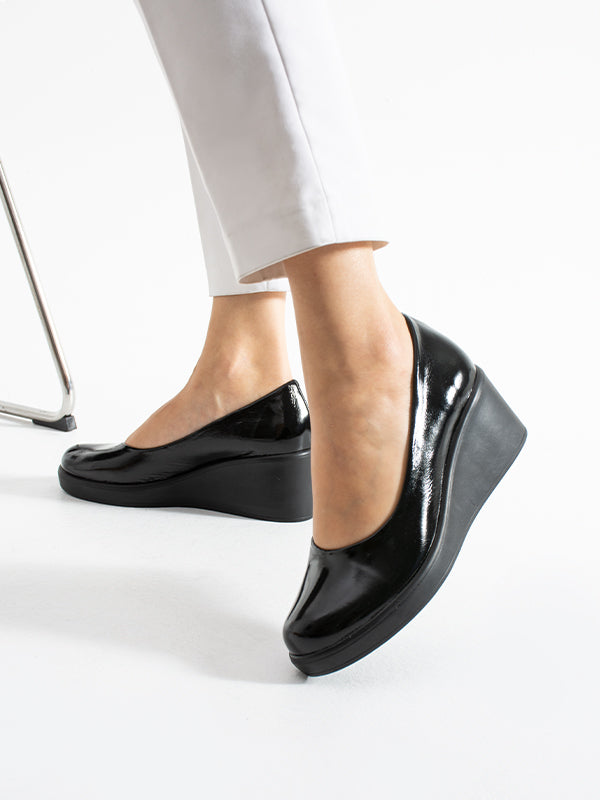 215651114-1 Kadın Topuklu Ayakkabı Siyah Deri Rugan