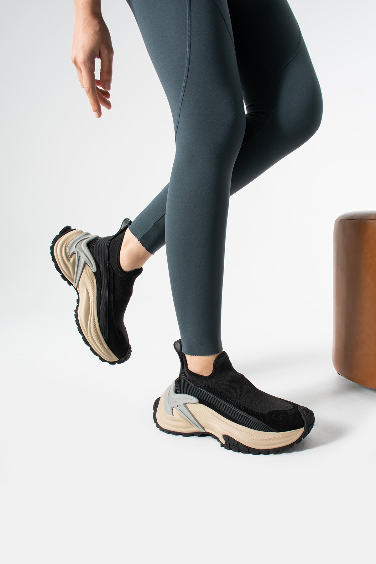 Dört Mevsim Comfort Kadın Spor Ayakkabı Siyah