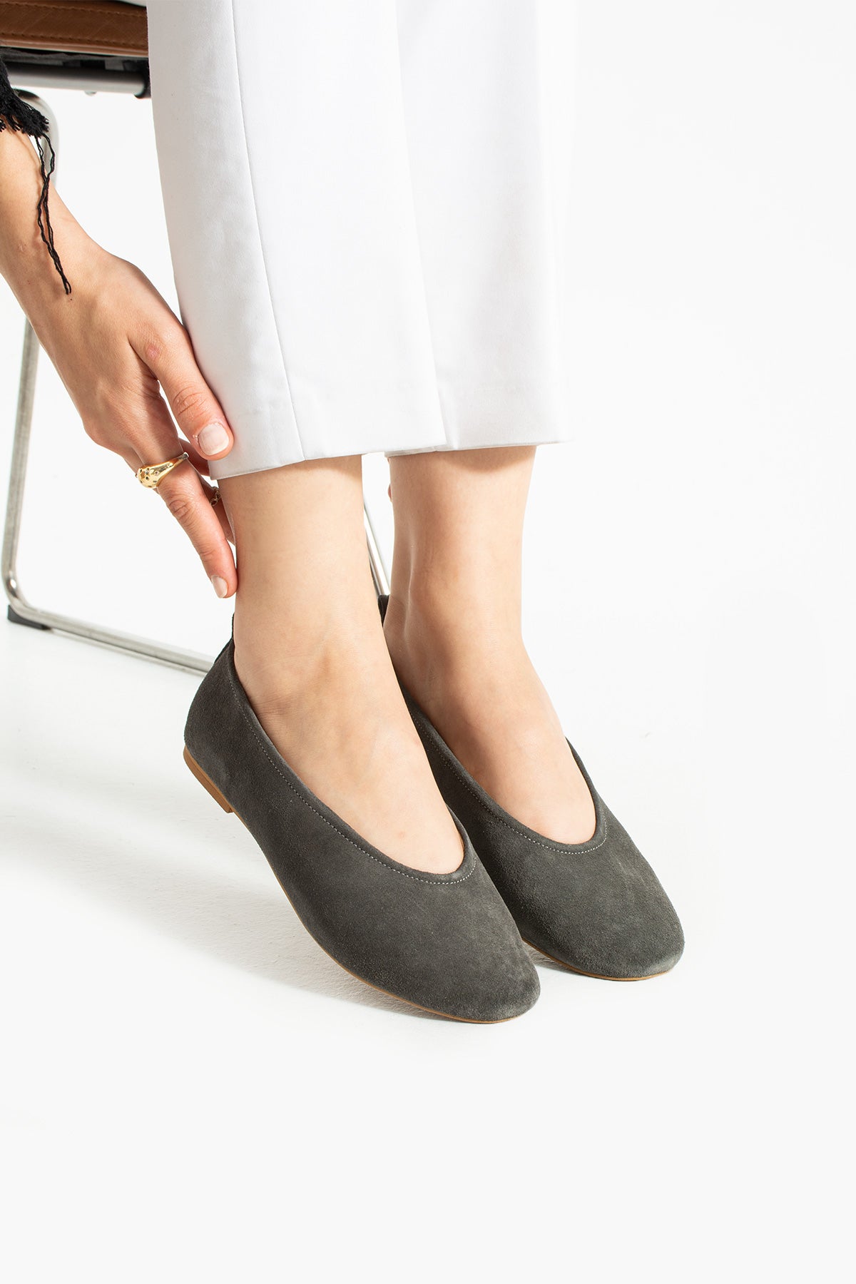 Stato - Gri Hakiki Süet Deri Kadın Babet Ayakkabı