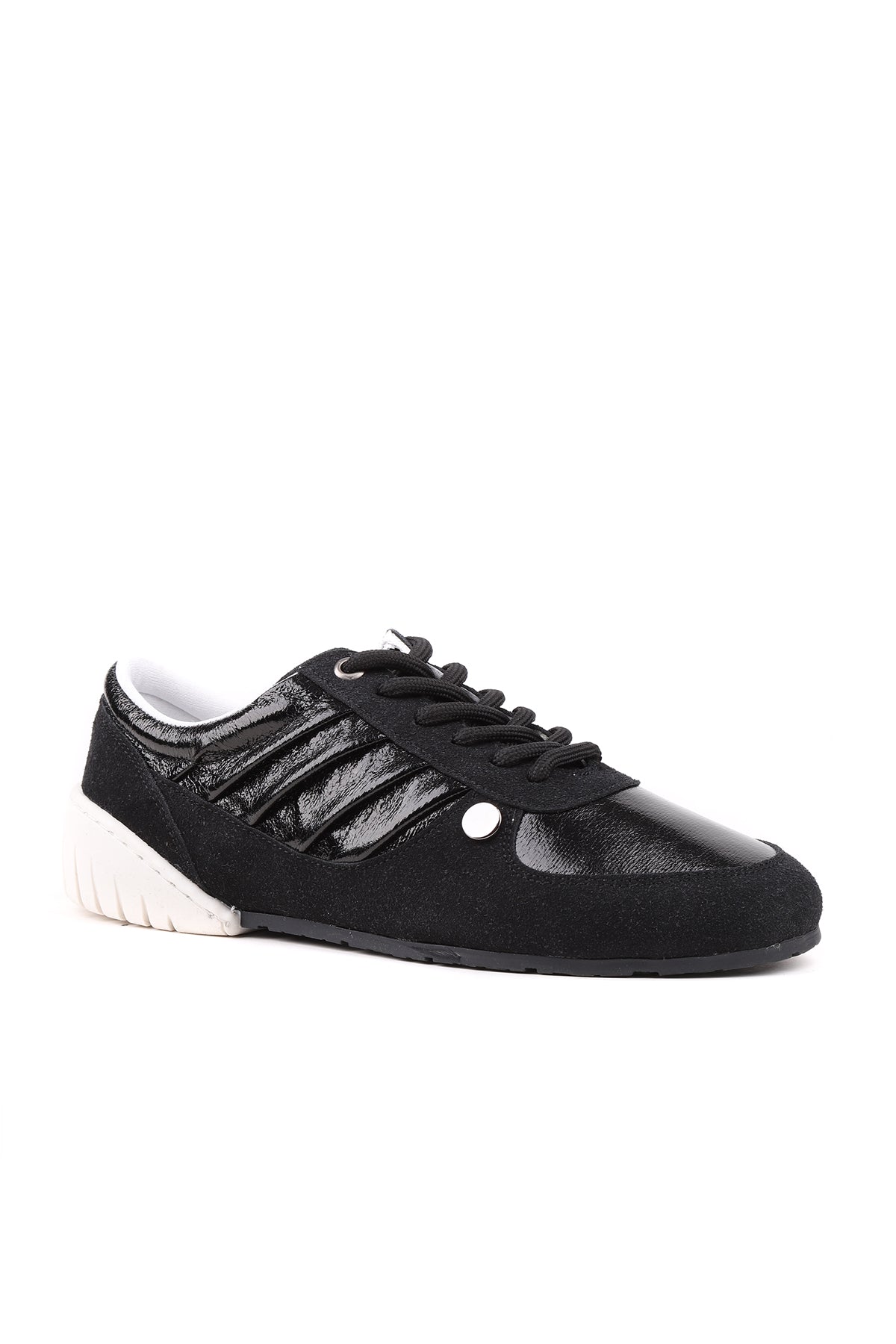 Siyah kadın sneaker STATO Frame yakın çekim