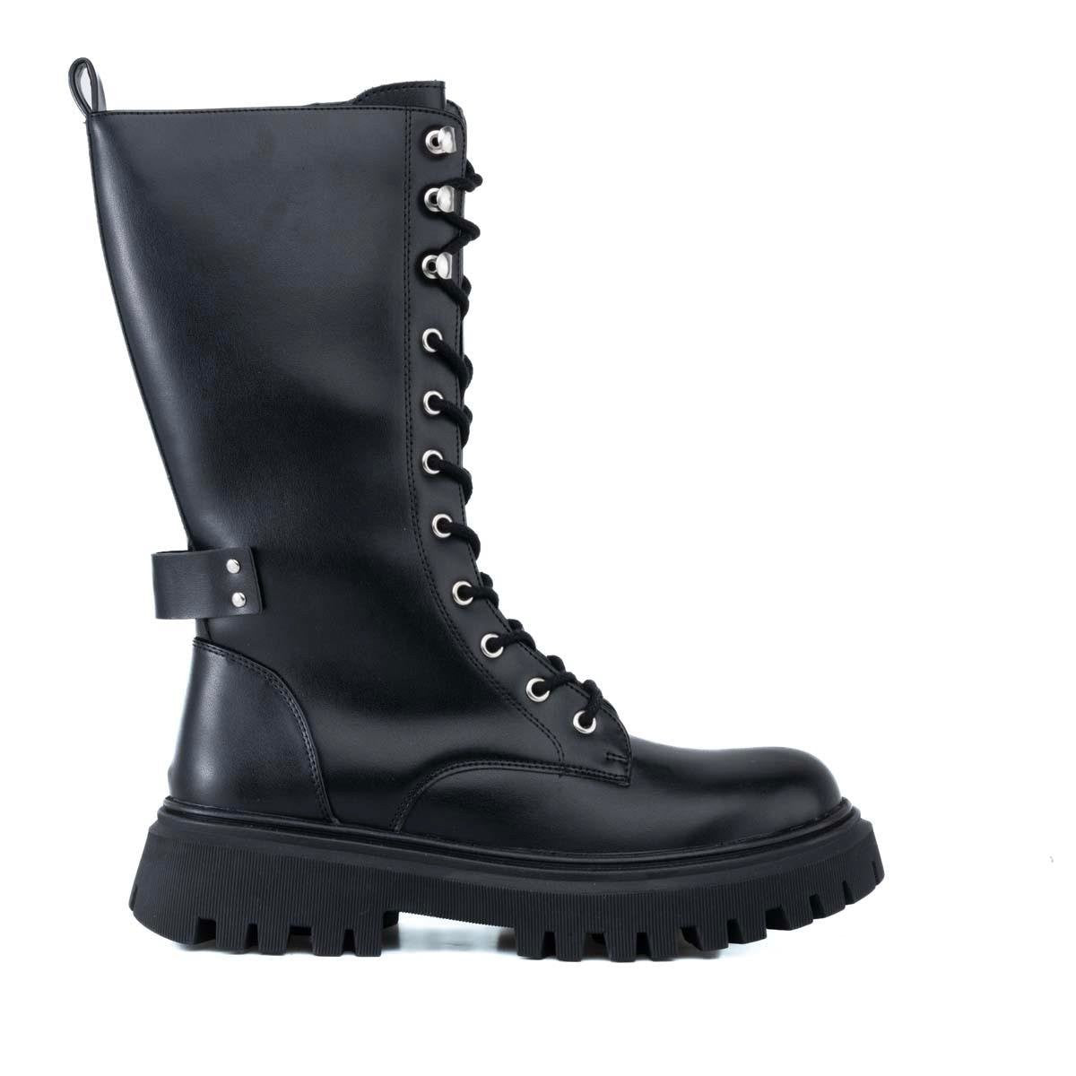 Stato Siyah Kadın Bot