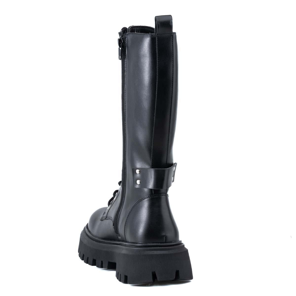 Stato Siyah Kadın Bot