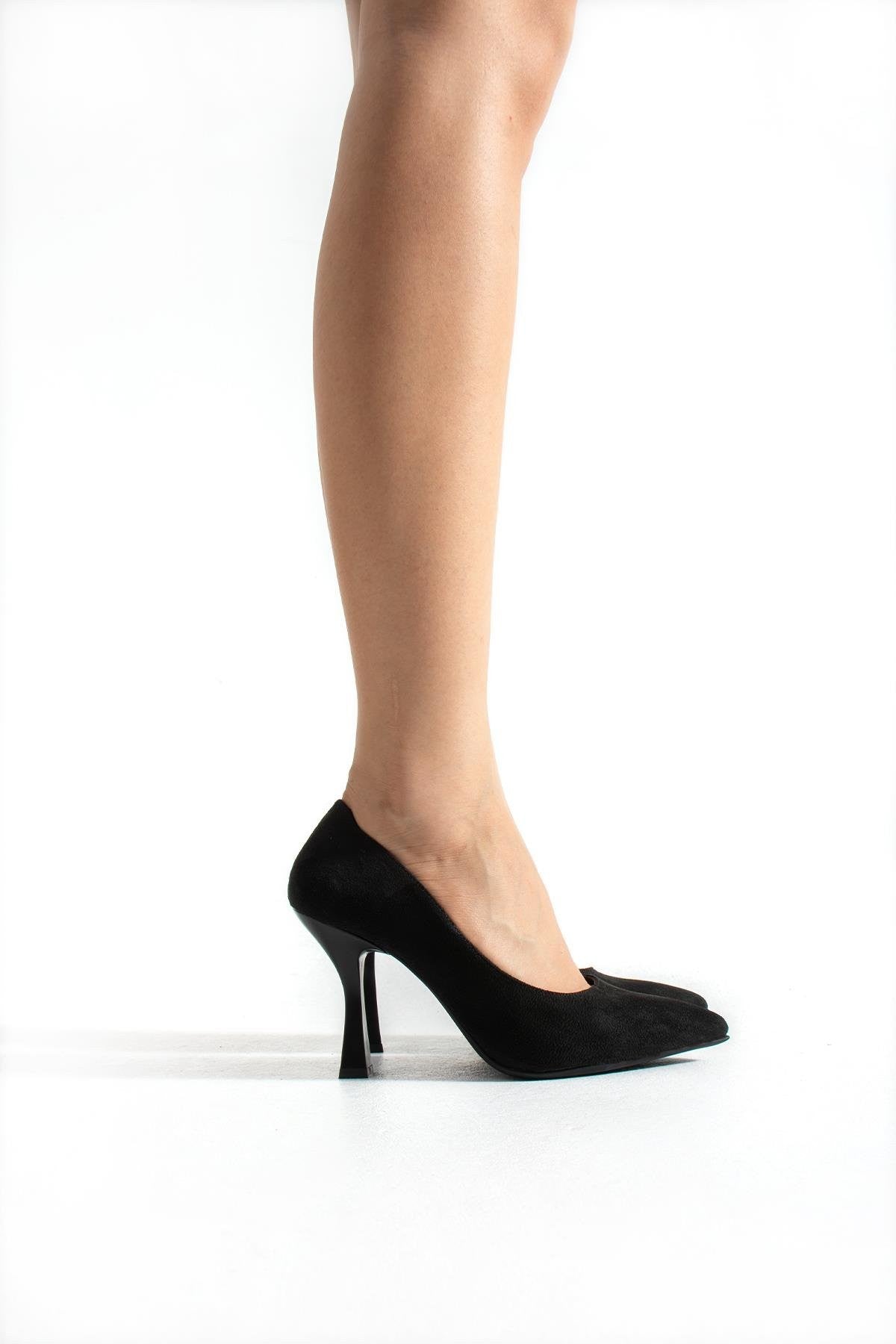 Castle - Siyah Süet Kadın Topuklu Ayakkabı 25-10025
