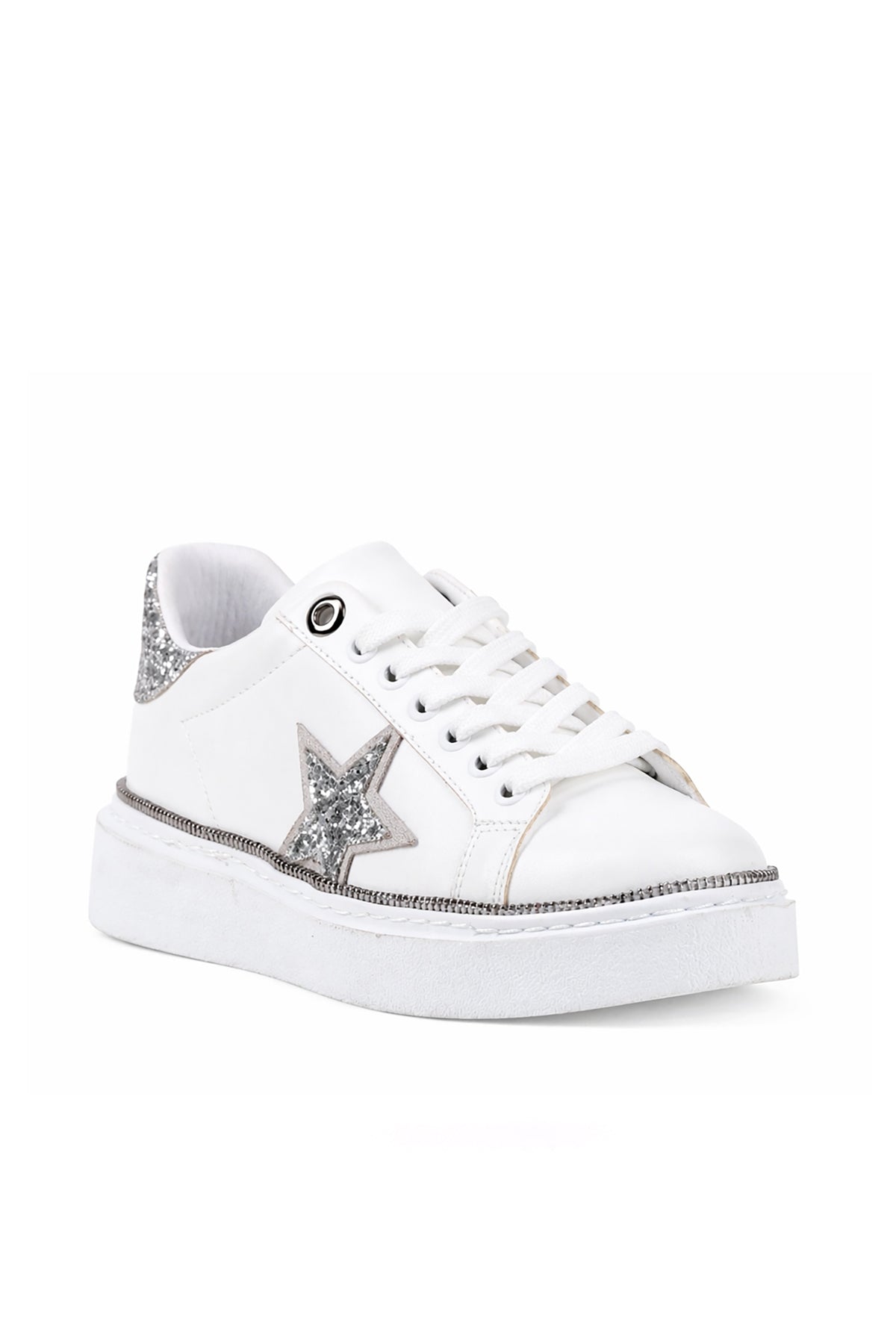 STATO Nexo sneaker beyaz kombin görünümü