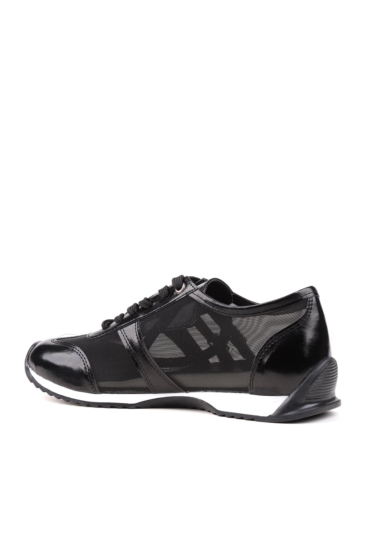 STATO Axis sneaker siyah kombin görünümü