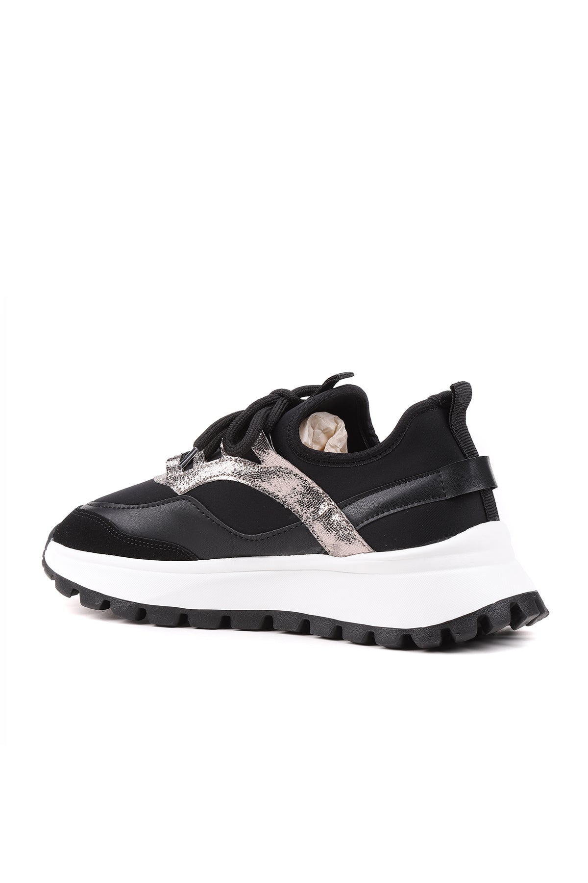 STATO Aura sneaker siyah kombin görünümü