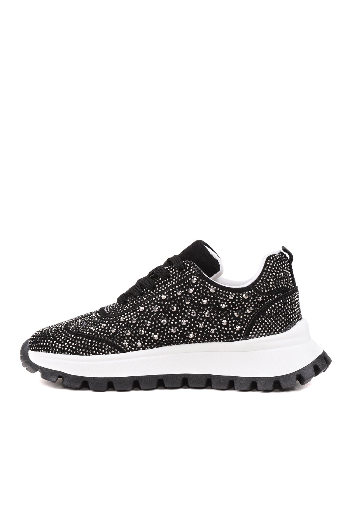 STATO Stella sneaker siyah kombin görünümü