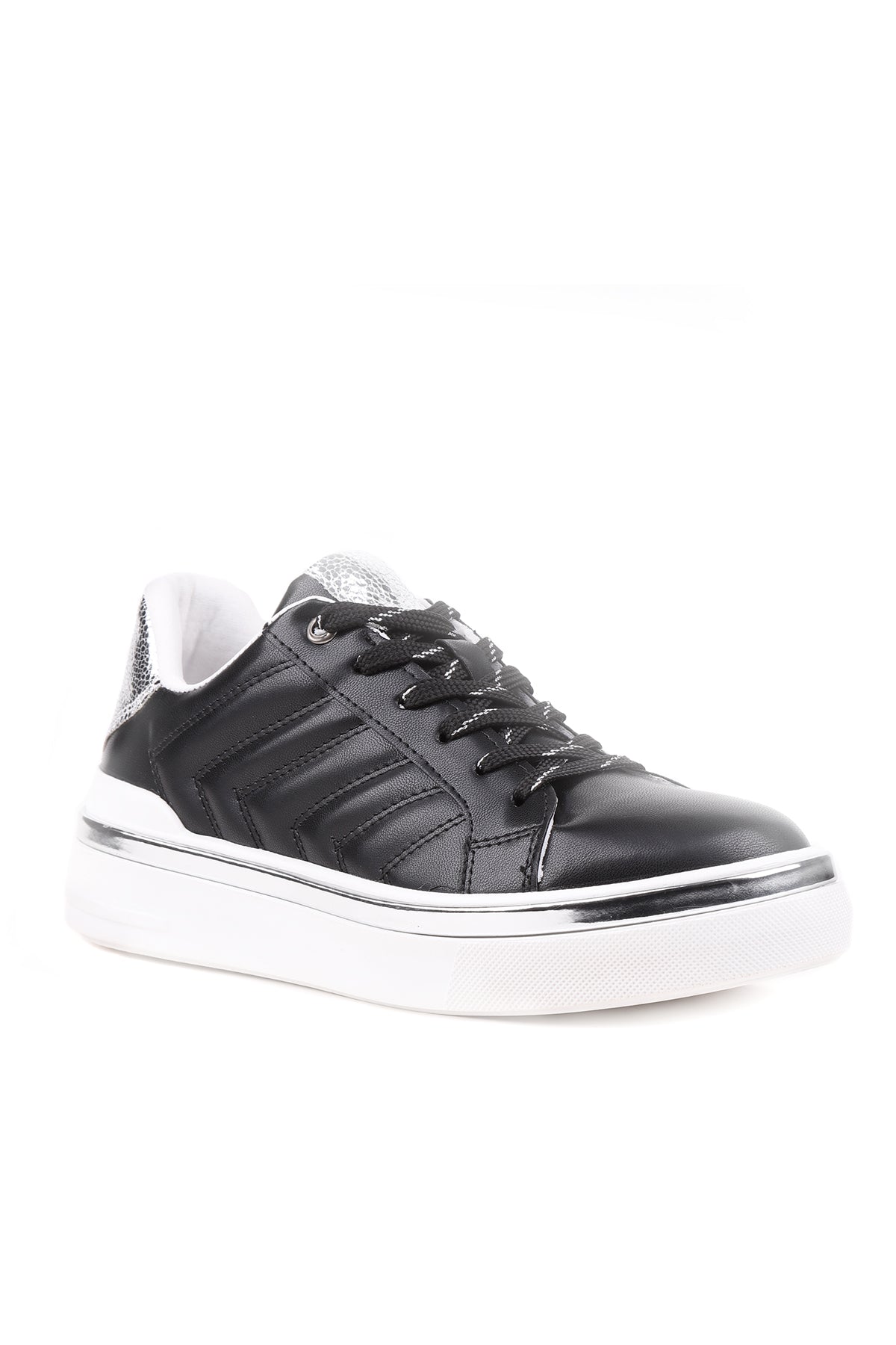 Stato Nova Kapitoneli Gümüş Detaylı Beyaz Kadın Sneaker