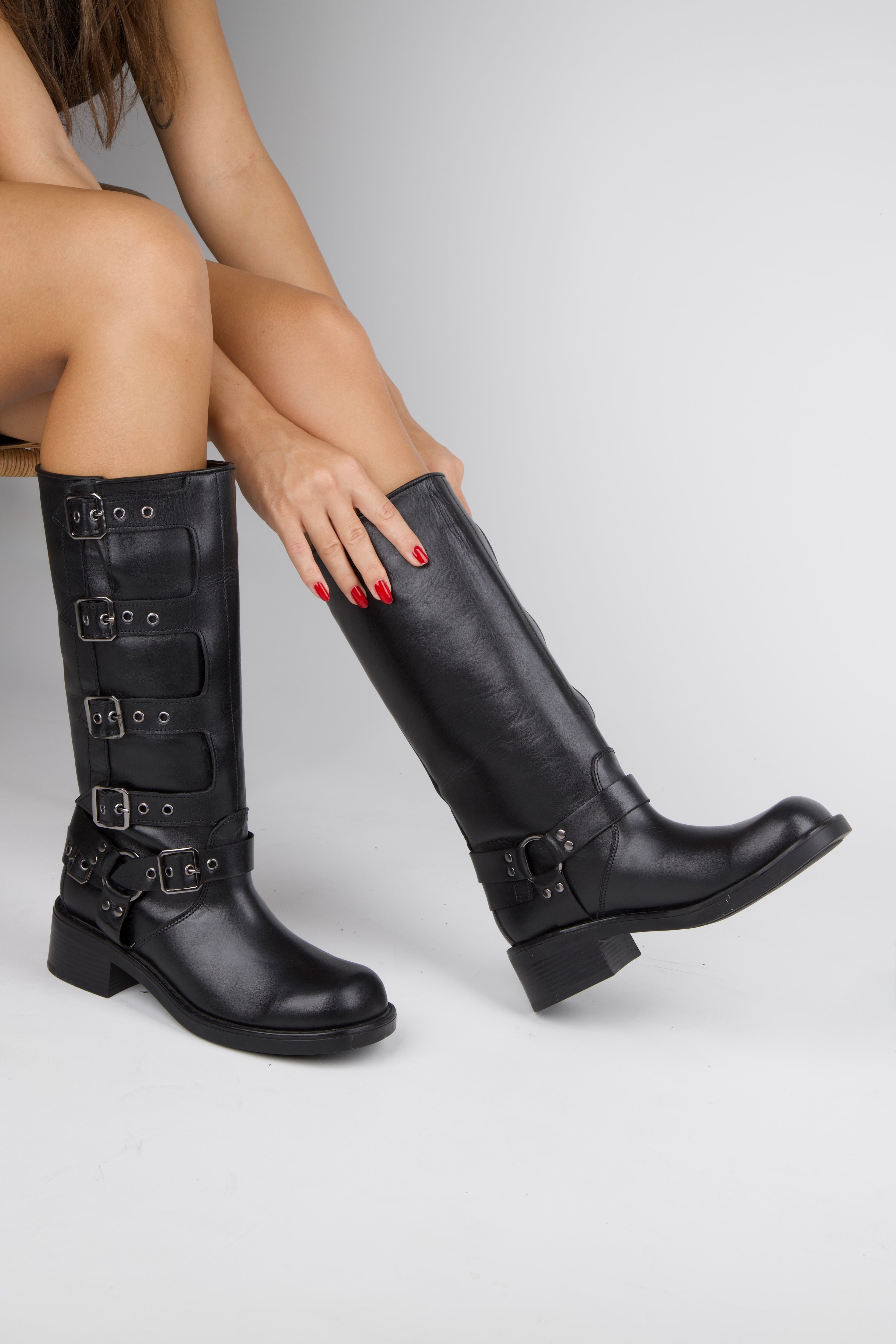 Stato - Siyah Hakiki Deri Fermuarsız Kadın Çizme 25-8612